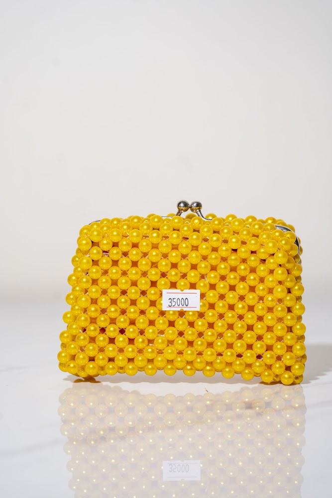Butter Yellow Pearl Kiss-Lock Clutch