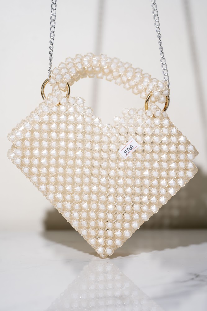 Pearl White Heart-Diamond Beaded Handbag